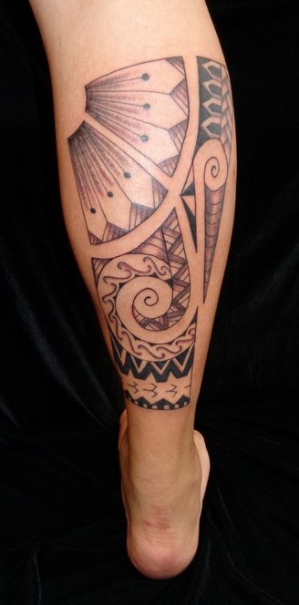 Symmetrical maori tattoo design for the calf  Tribal Polynesian tattoo  designs