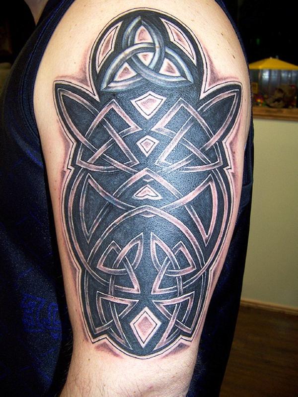 Just looking for a name for this kind of style and if any Uk / Irish  artists can do it looking for a full leg sleeve : r/TattooDesigns